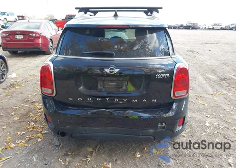 2017 Mini Countryman Cooper из США, поврежденный, VIN WMZYV5C37H3E01629